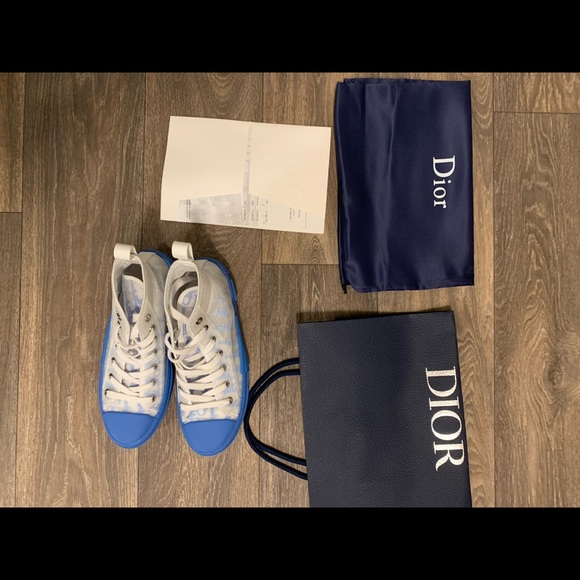 Dior Shoes WORN 3 TIMES! Great condition!!! Too small ! - Picture 6 of 8